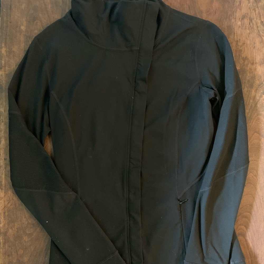 Gap body long sleeve activewear top